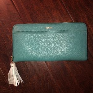 Sea foam fossil wallet